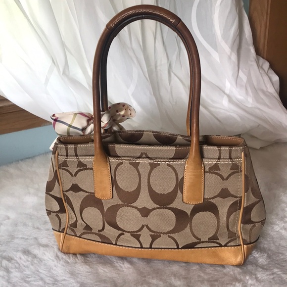 COACH Madeline 12463 tan Signature fabric satchel - Picture 3 of 17